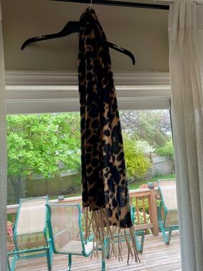 Unbranded Women’s Classic Lightweight Tan and Brown Fall Leopard Scarf Fringe OS